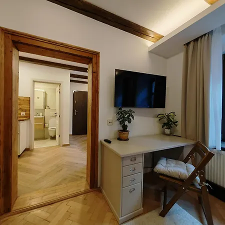 Apartamento La Garcon Braşov